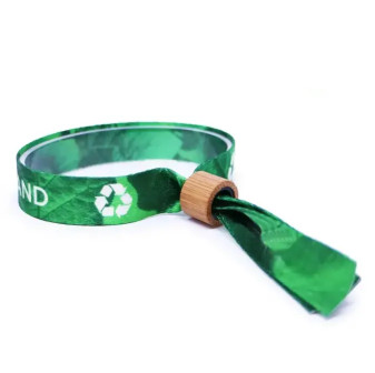 Sustainable festival wristband with bamboo fastening